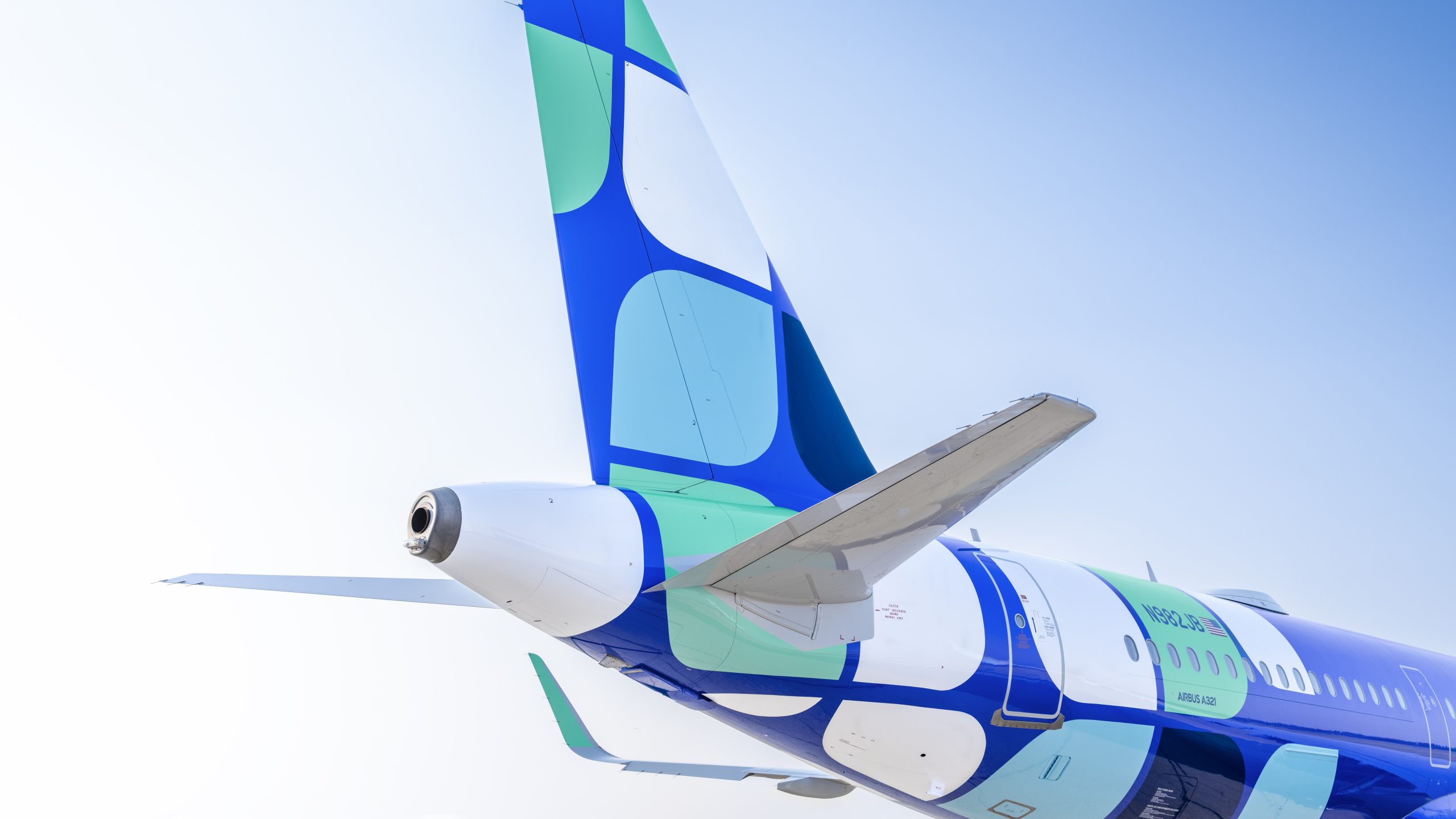 Atualizações da cidade de Sin: a JetBlue anuncia novos voos de hortelã para Orlando &amp; Newark