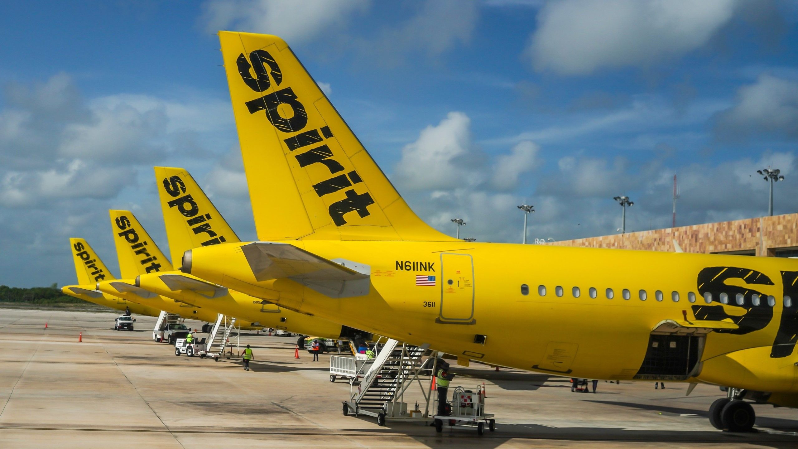 Spirit Airlines entra en una economía de primera clase y premium con el cambio de marca de paquete de tarifas