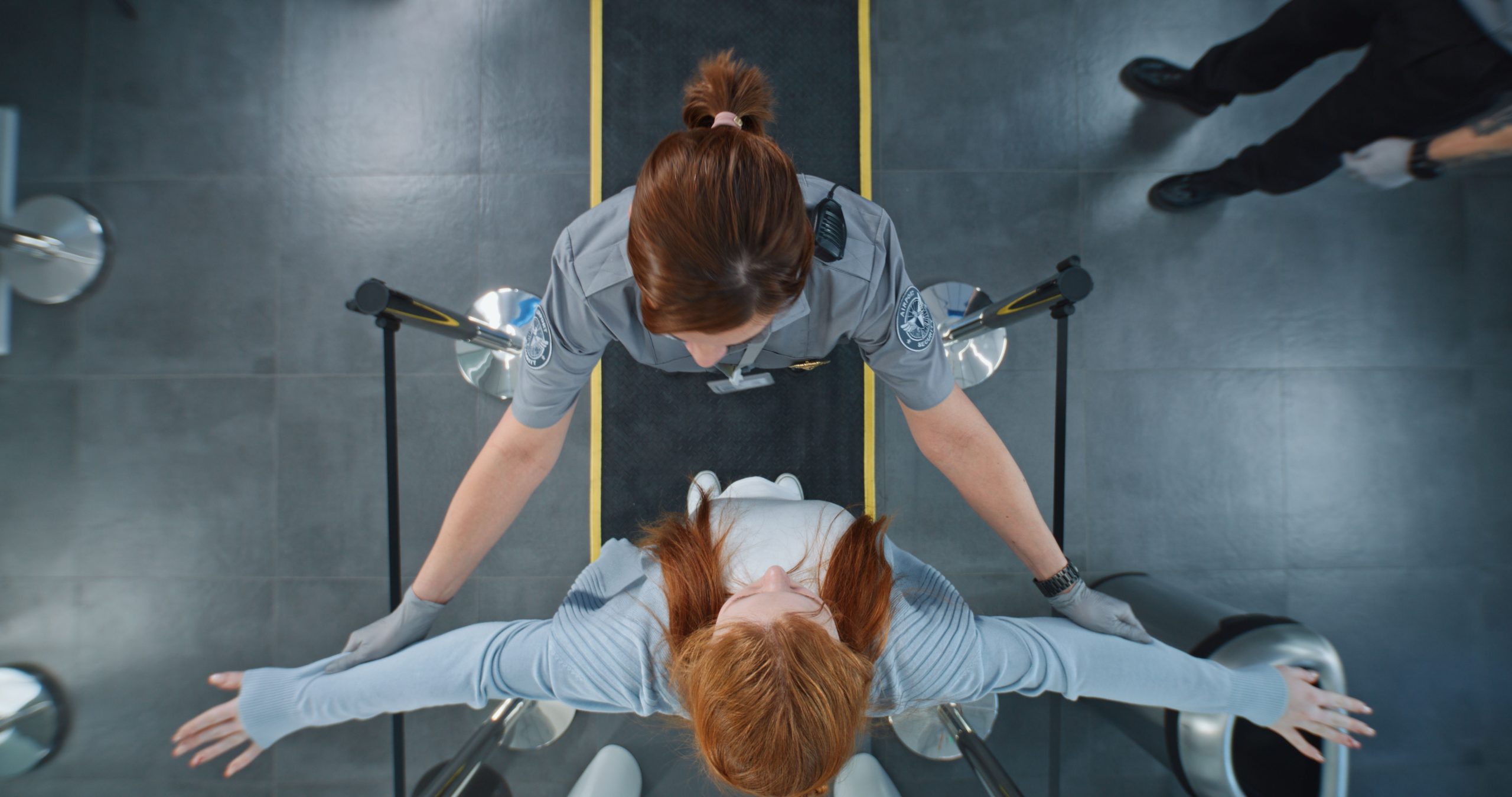 Los trabajadores de la TSA se sorprendieron después de atrapar a Passenger tratando de colarse el cuchillo en el avión usando un escondite inteligente