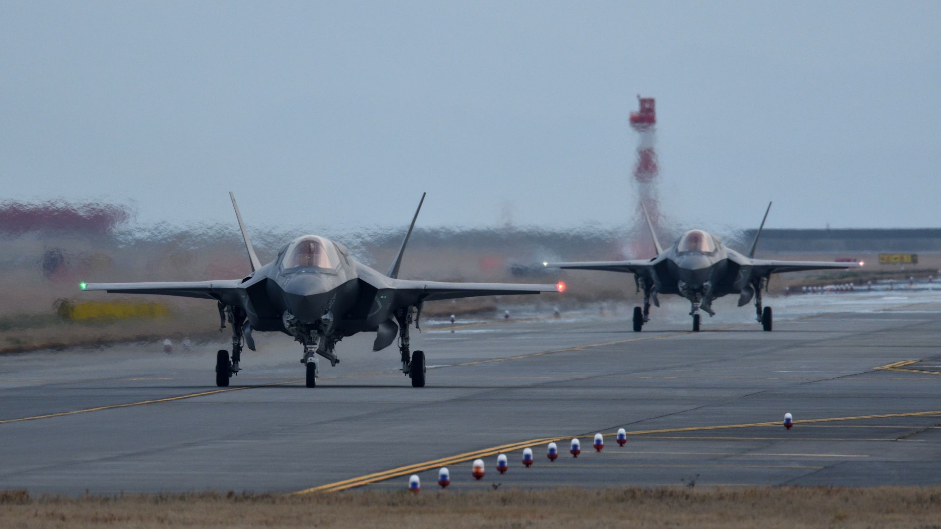 Japón recibe los primeros combatientes sigilosos F-35B para el despliegue de la base aérea