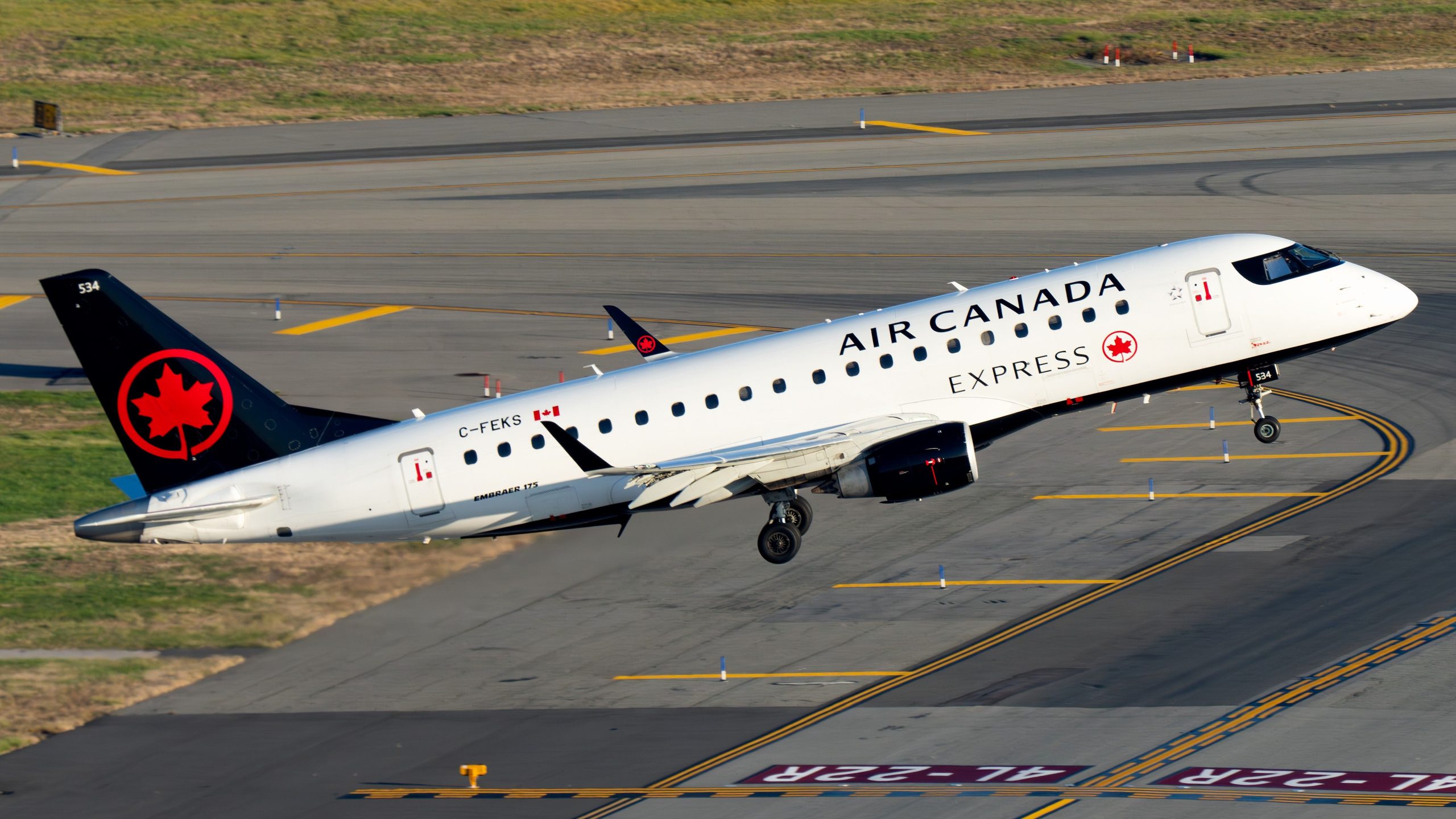 Air Canada a du mal à reprendre les opérations alors que les attaquants défient l'ordre de retour au travail