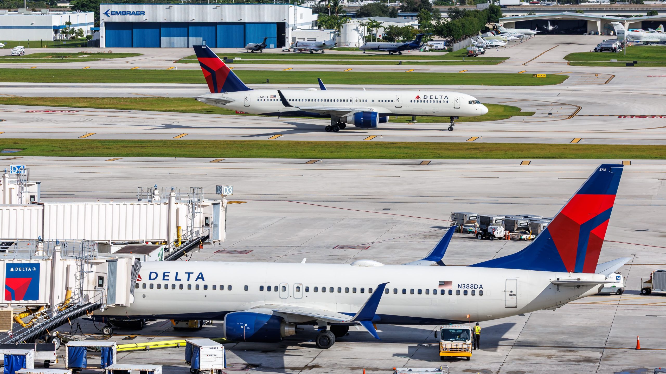 Delta Air Lines Captain rechaza Boeing 757-200 a pesar del registro de mantenimiento que dice "No se encontró ningún problema"