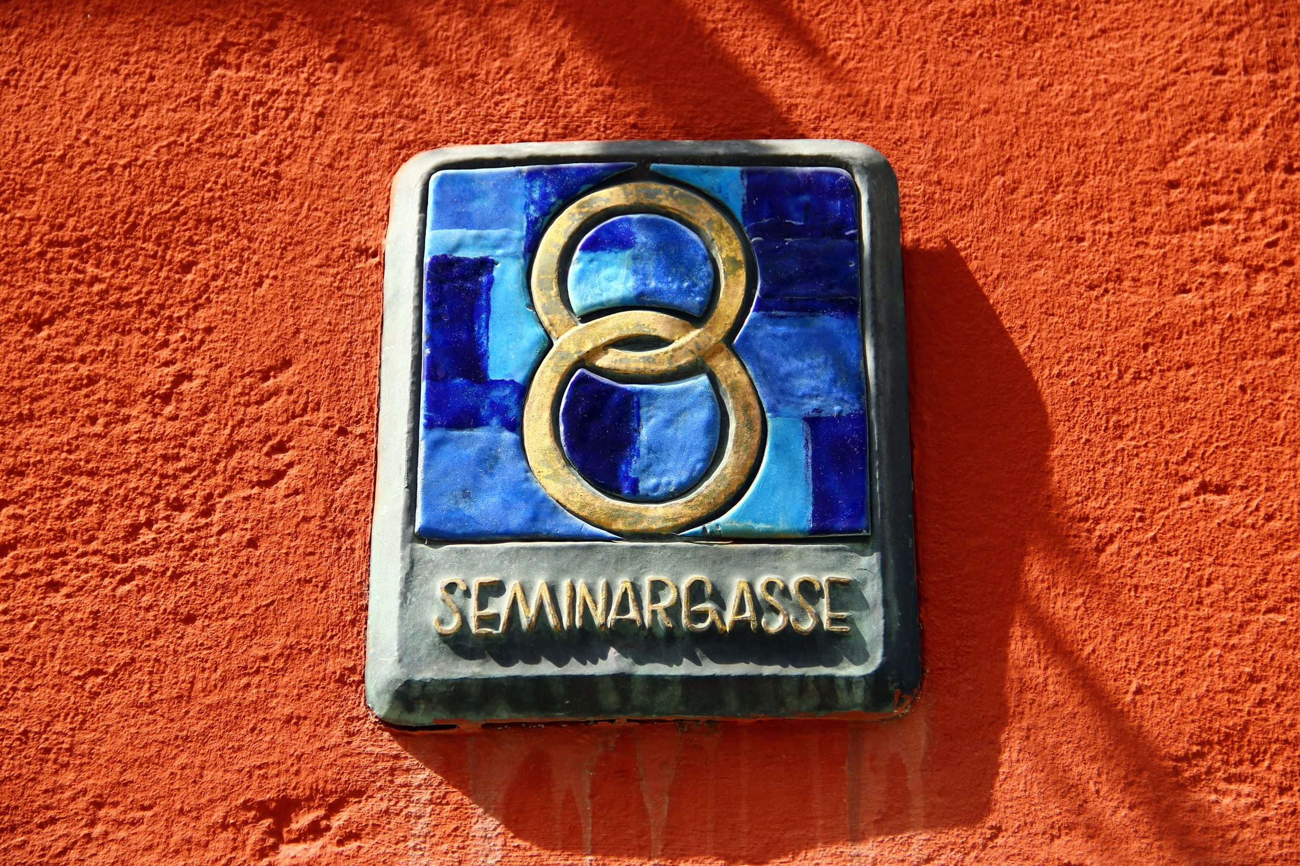 O menor hotel do mundo tem apenas 8 pés de largura 