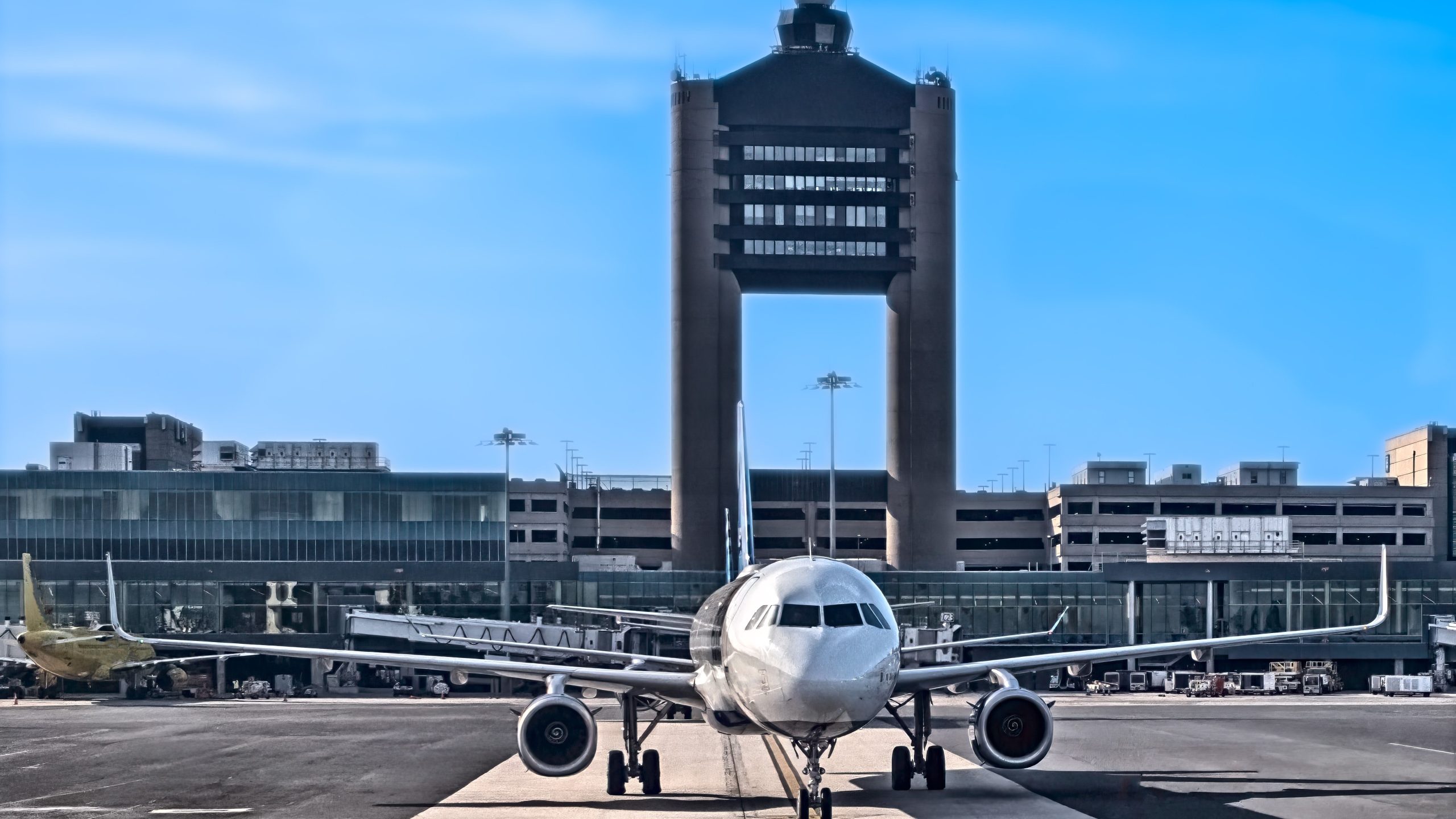 Boston Logan subit des retards en raison de la fumée toxique des incendies de forêt du Canada
