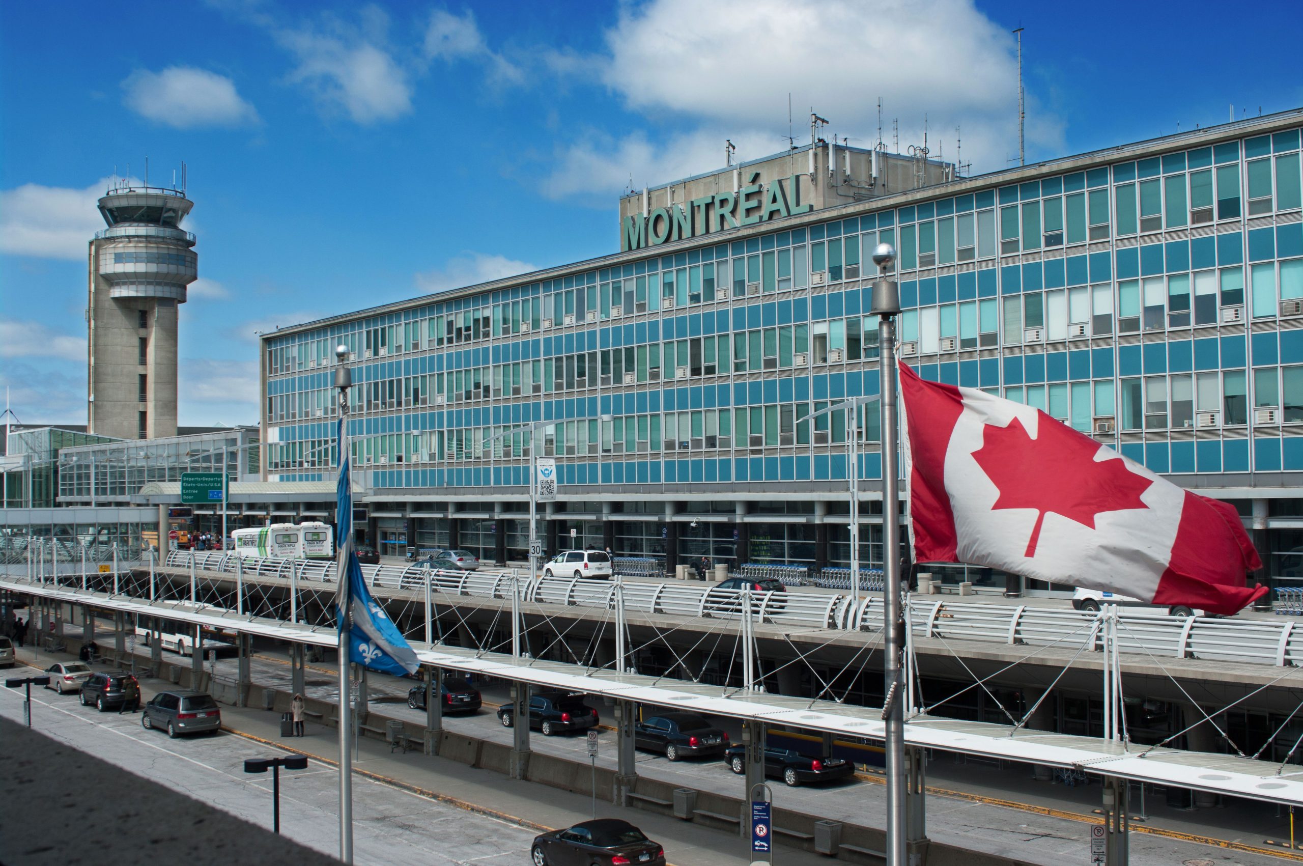 Os americanos estão ficando longe do aeroporto popular do Canadá, apesar das novas medidas simplificadas