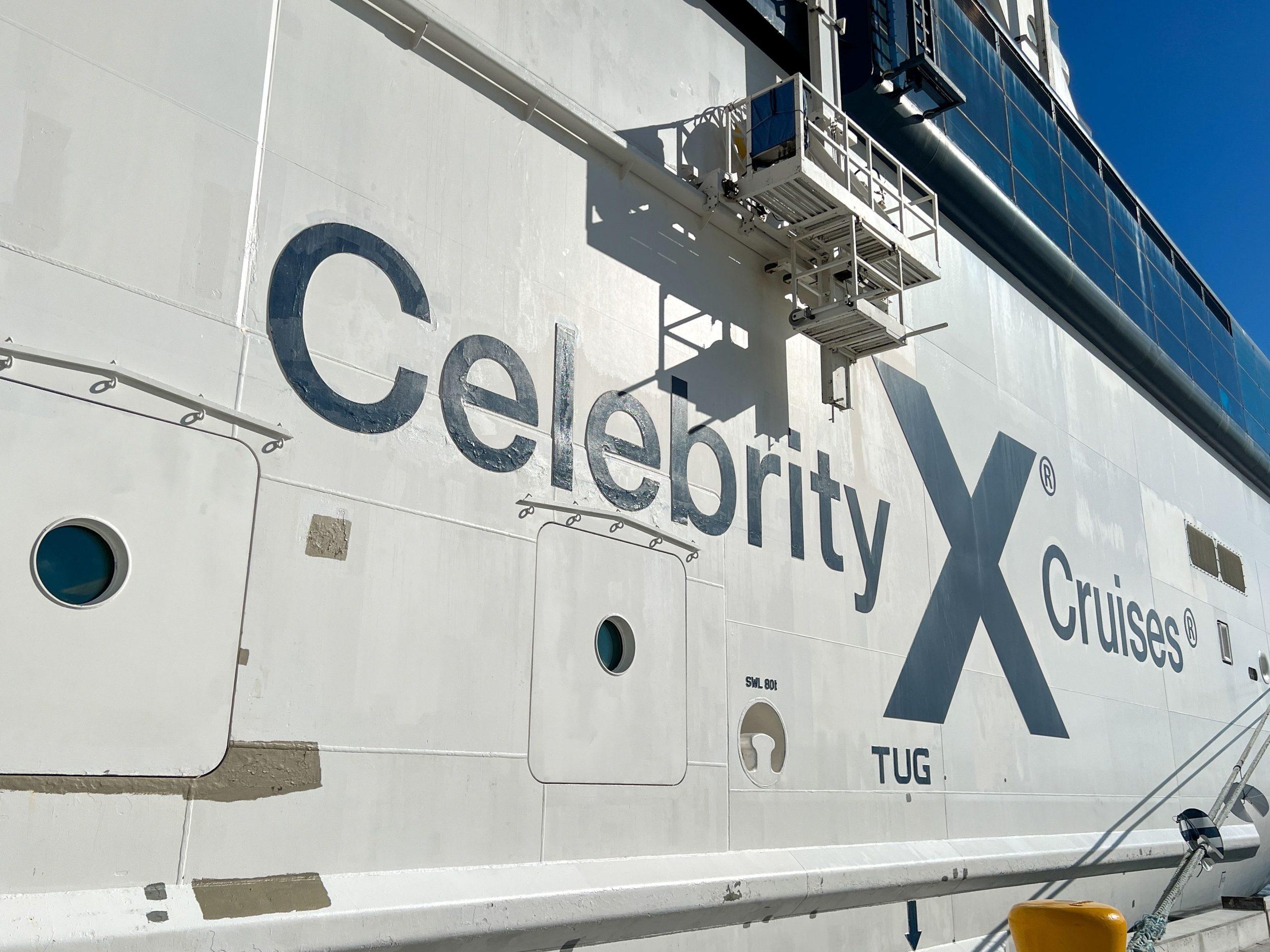 Les clients de croisière bloqués appellent à une compensation après la «panne totale» sur le navire de célébrité