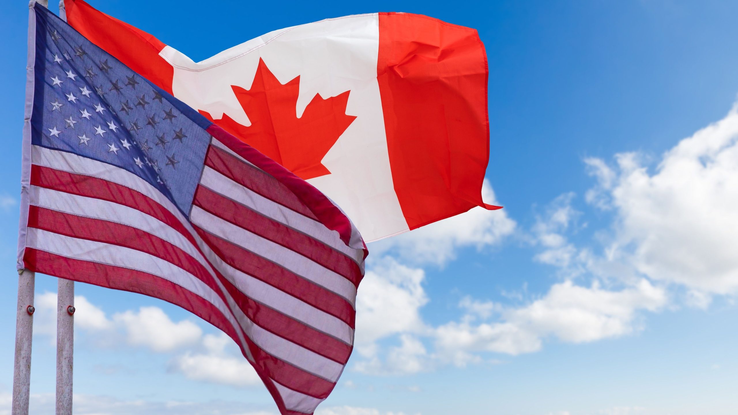 Los canadienses observan dolorosamente desde la distancia mientras la frontera estadounidense presenta otra tarifa nueva