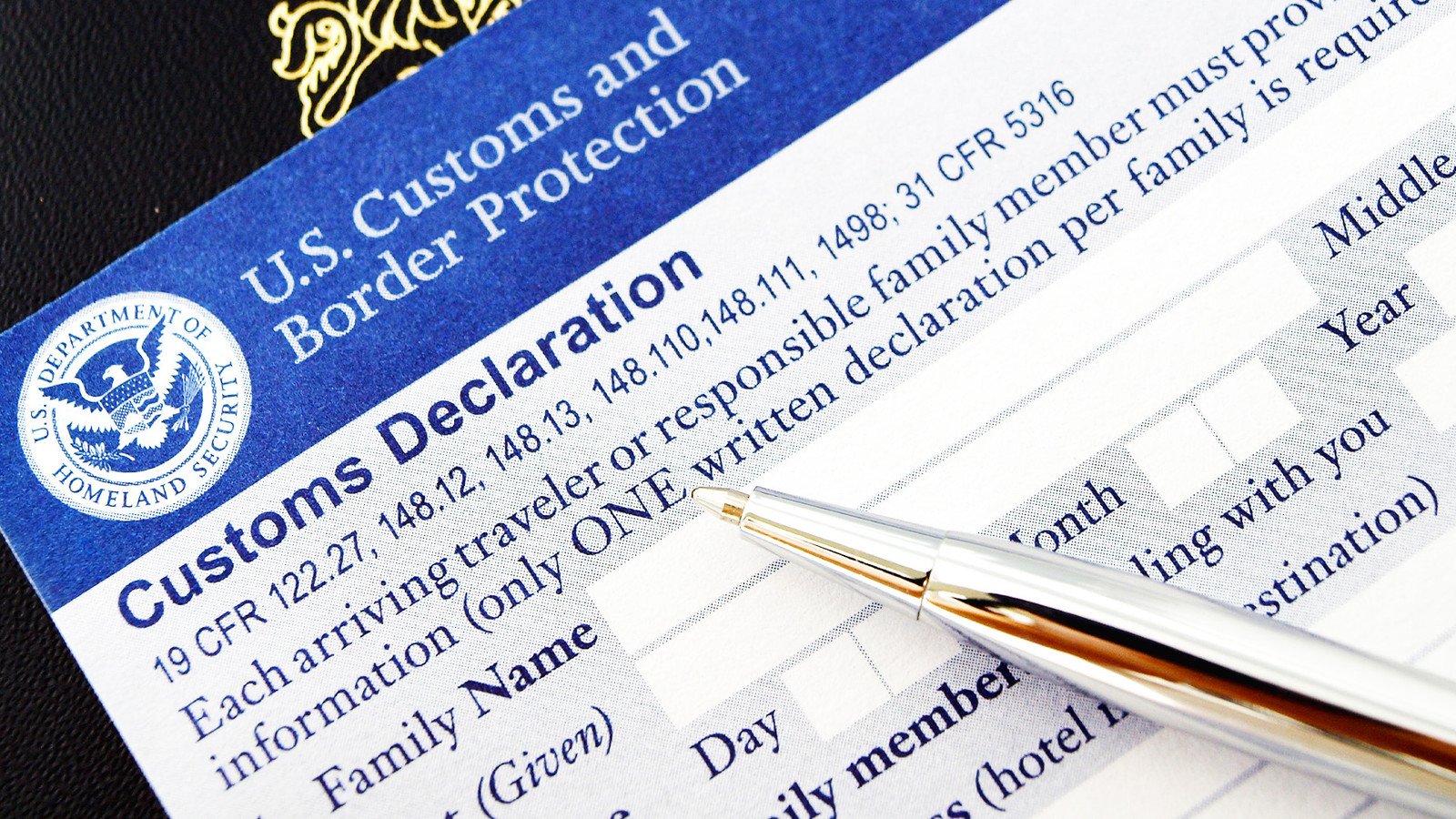 3 cosas que probablemente no sabías que no puedes traer a través de la aduana