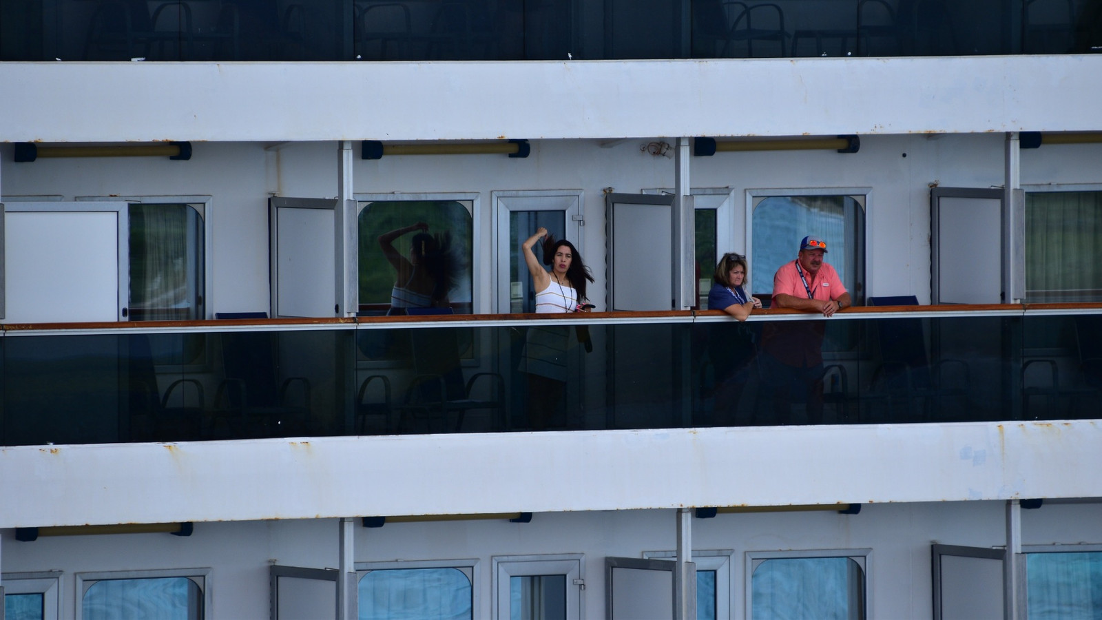 Carnival Cruise Line permanece en silencio después de quedar atrapado en medio de un arresto "gofundMe"