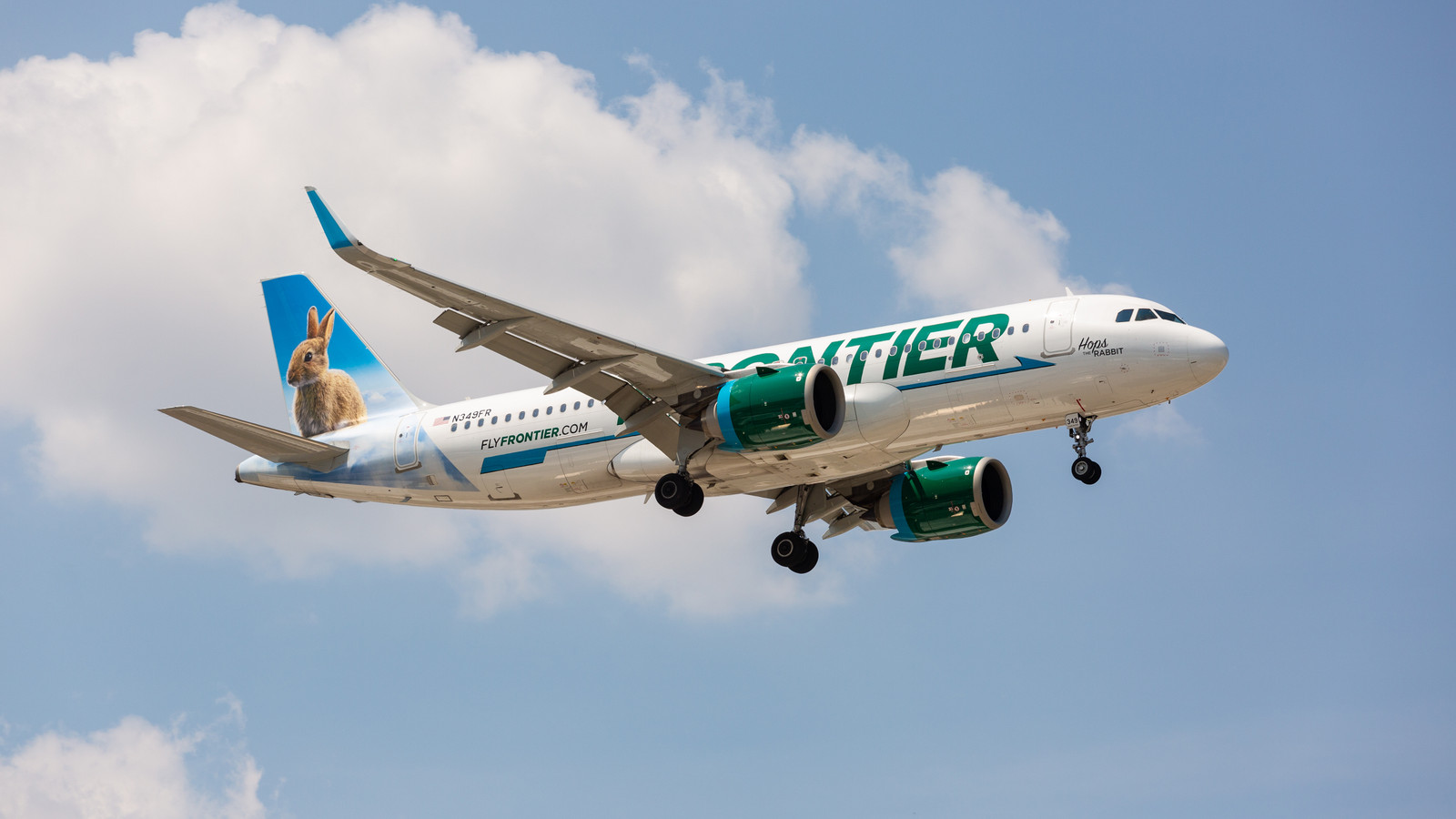 Frontier Airlines fait une déclaration audacieuse avec de nouvelles routes: reste à nouveau du pays spécifique