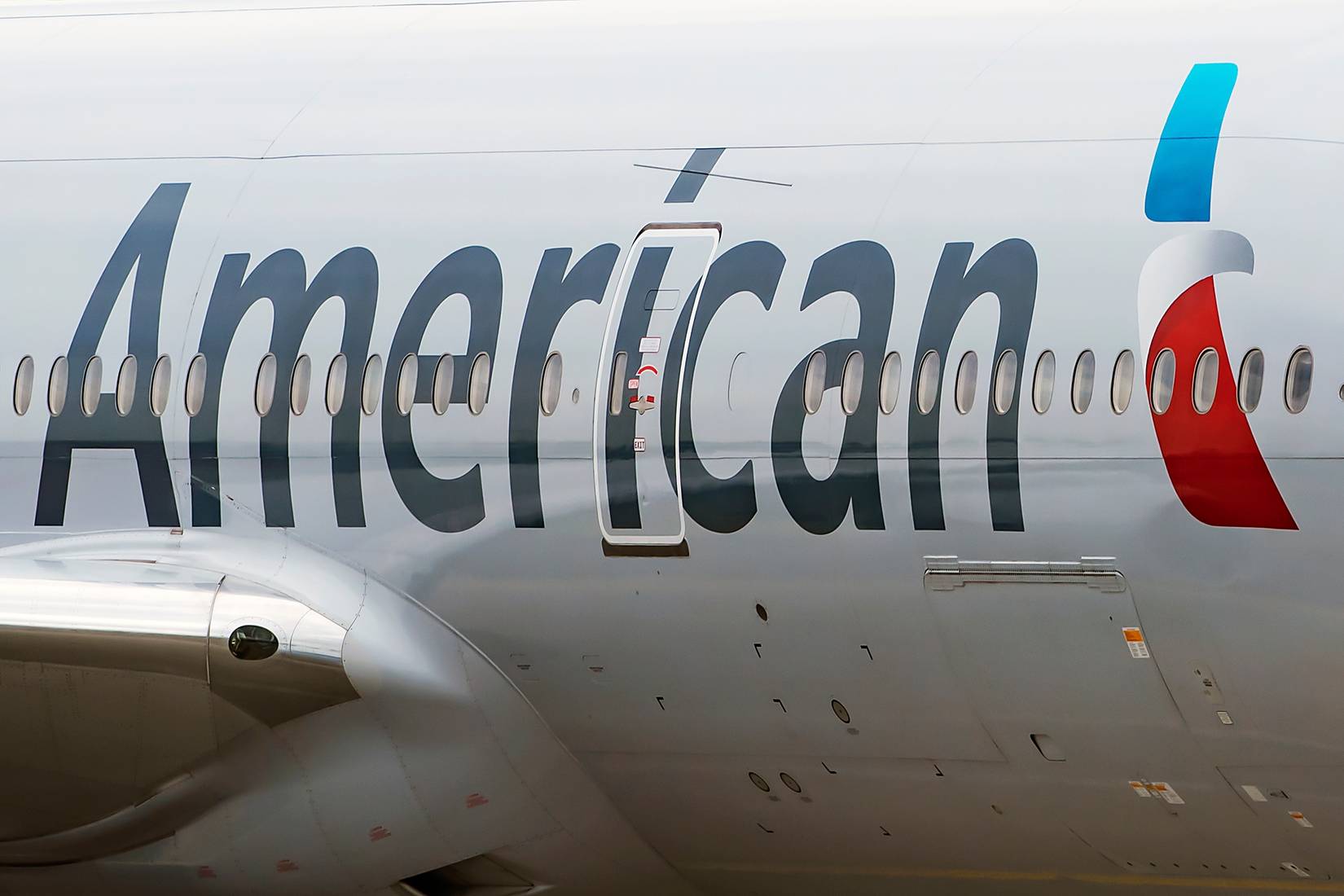 American Airlines bajo fuego sobre la cámara oculta de la azafata durante el vuelo de regreso desde Disney World