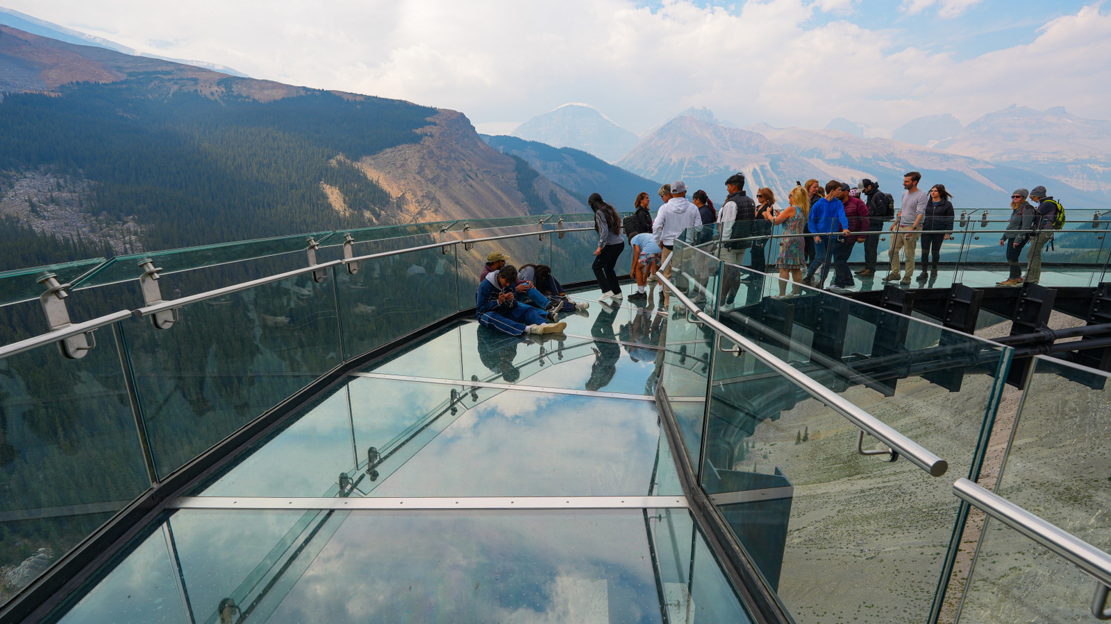 Le gouvernement canadien est préoccupé par le parc national le plus aimé du Canada et demande aux visiteurs de l'aide avec les photos