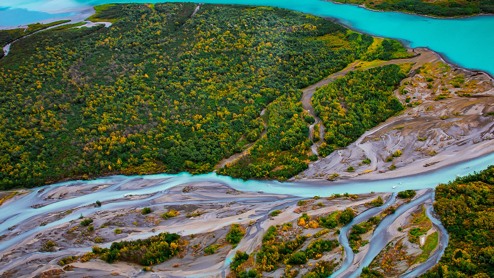 Esta pequeña ciudad remota también alberga el parque estatal más grande de Estados Unidos.