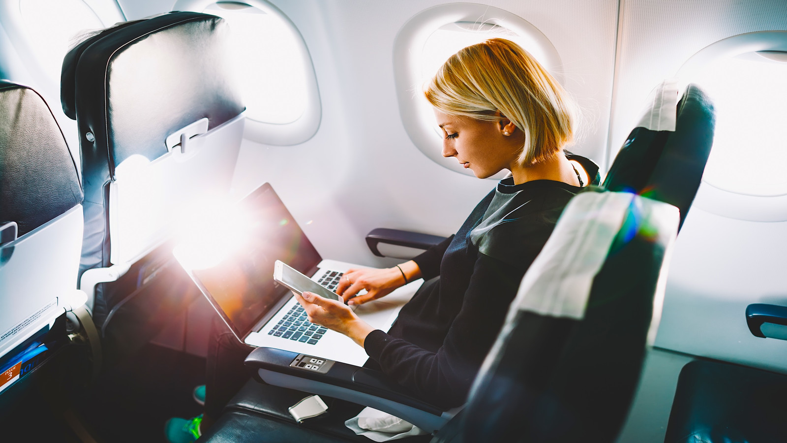 Les voyageurs américains se précipitent pour comprendre les règles de vol internationales qui pourraient les laisser impuissantes