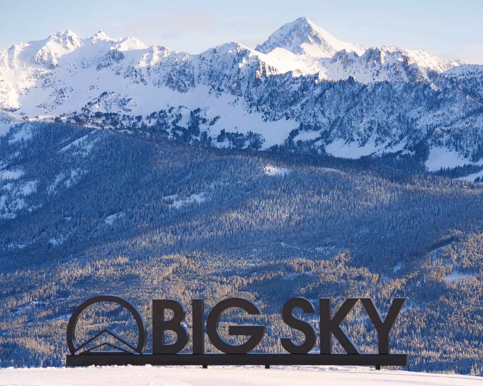 As escolhas patrióticas de viagens dos americanos tornaram esta cidade dos EUA o principal destino do mundo em 2026