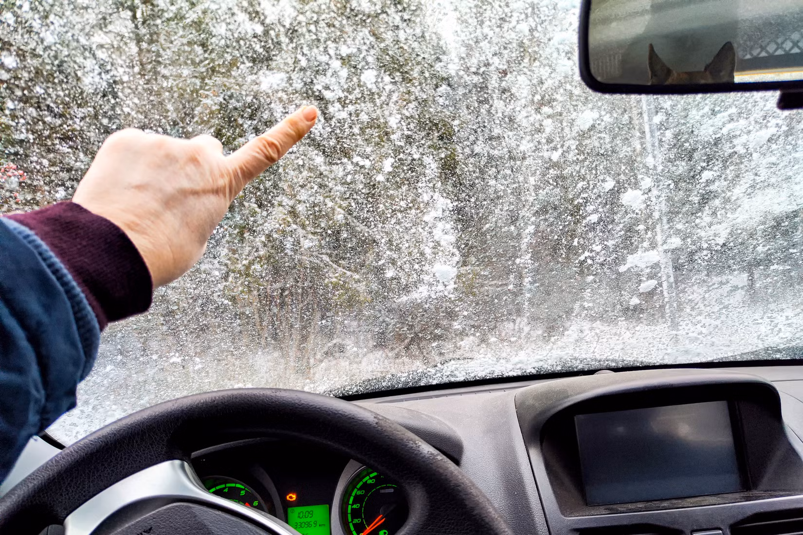 Le service météorologique national émet des avis de gel dans les États du Midwest alors que les températures chutent, perturbant les projets de voyage