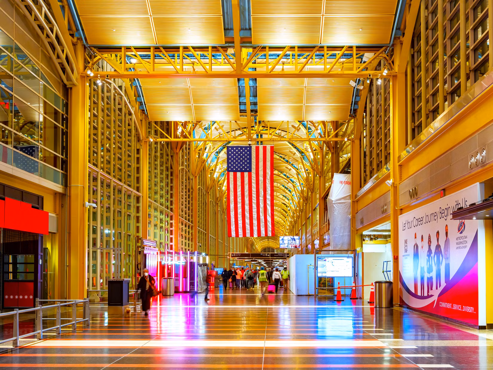 Os viajantes americanos do Dia de Ação de Graças em voos noturnos estão ganhando: os dados comprovam isso