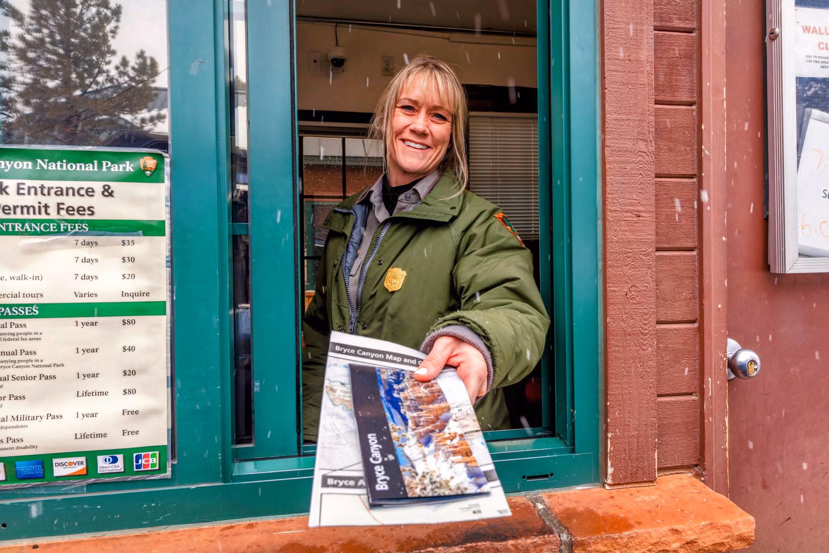 Visitantes “adotaram” guardas-florestais do parque nacional enquanto aguardam a paralisação do governo, pagamento atrasado