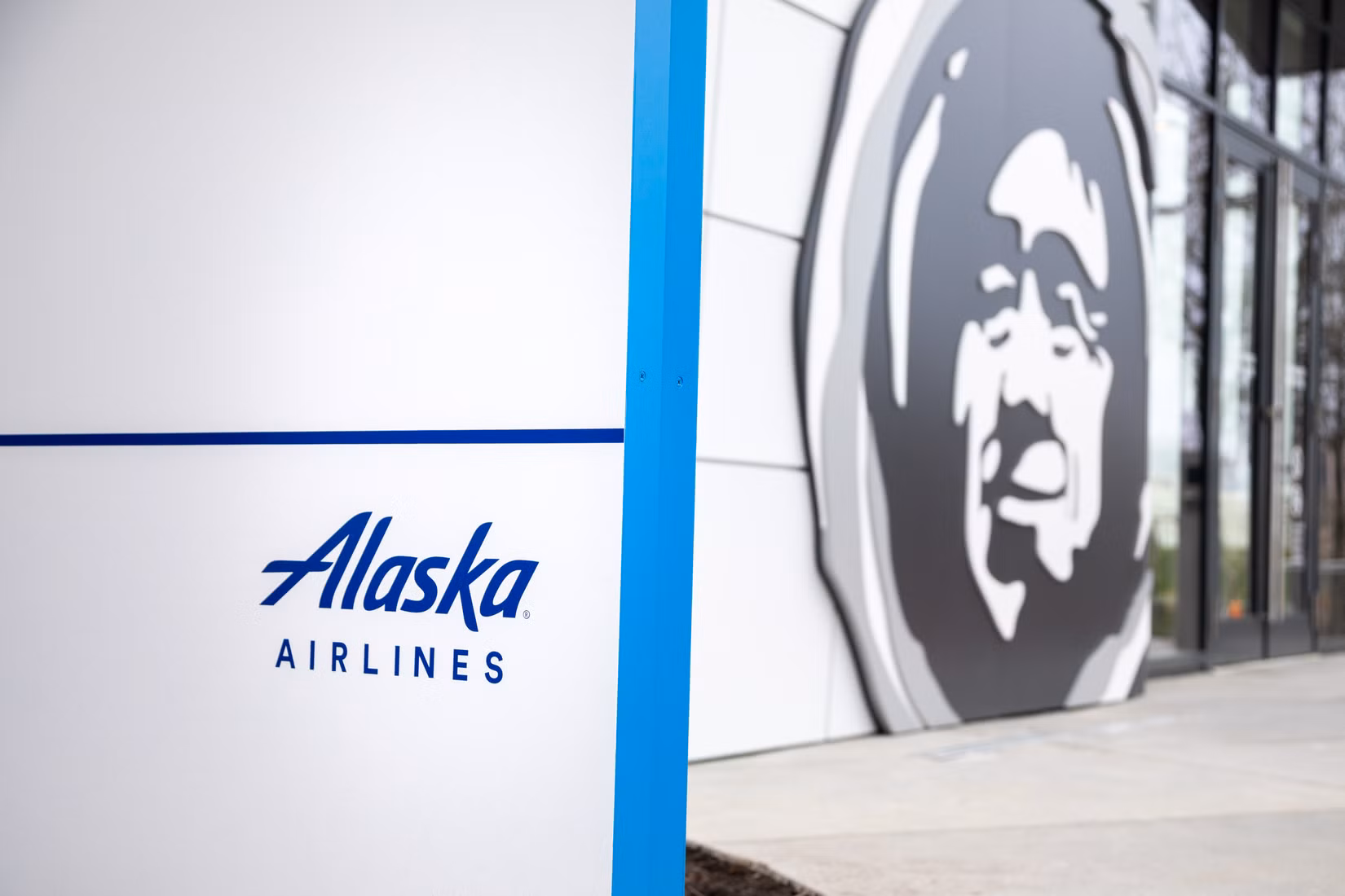 Alaska Airlines résout une panne technique mais provoque le chaos à l'aéroport international de Seattle Tacoma