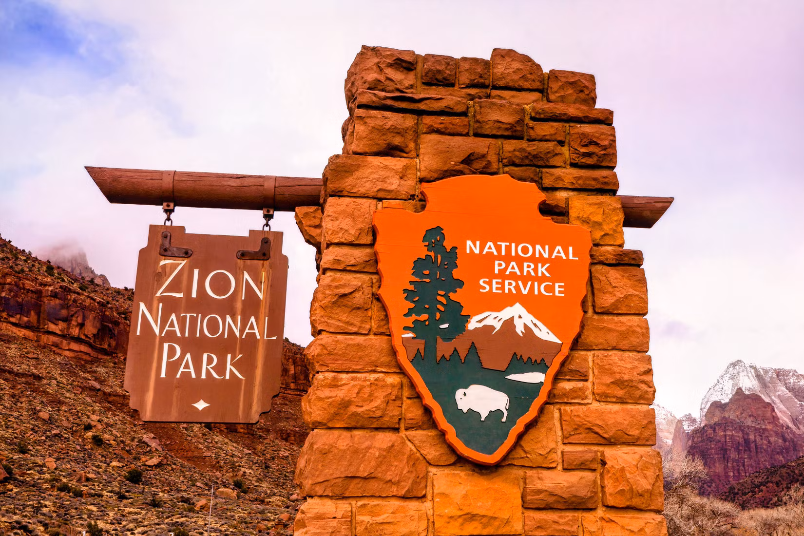 Le parc national de Zion affiche une pancarte pendant la fermeture du gouvernement, ce qui a suscité une réaction inspirante de la part des visiteurs