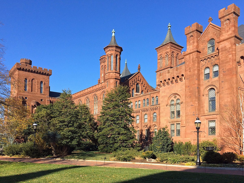 Les musées Smithsonian bouclent enfin leur boucle et se ferment au public alors que la fermeture du gouvernement américain approche de sa troisième semaine