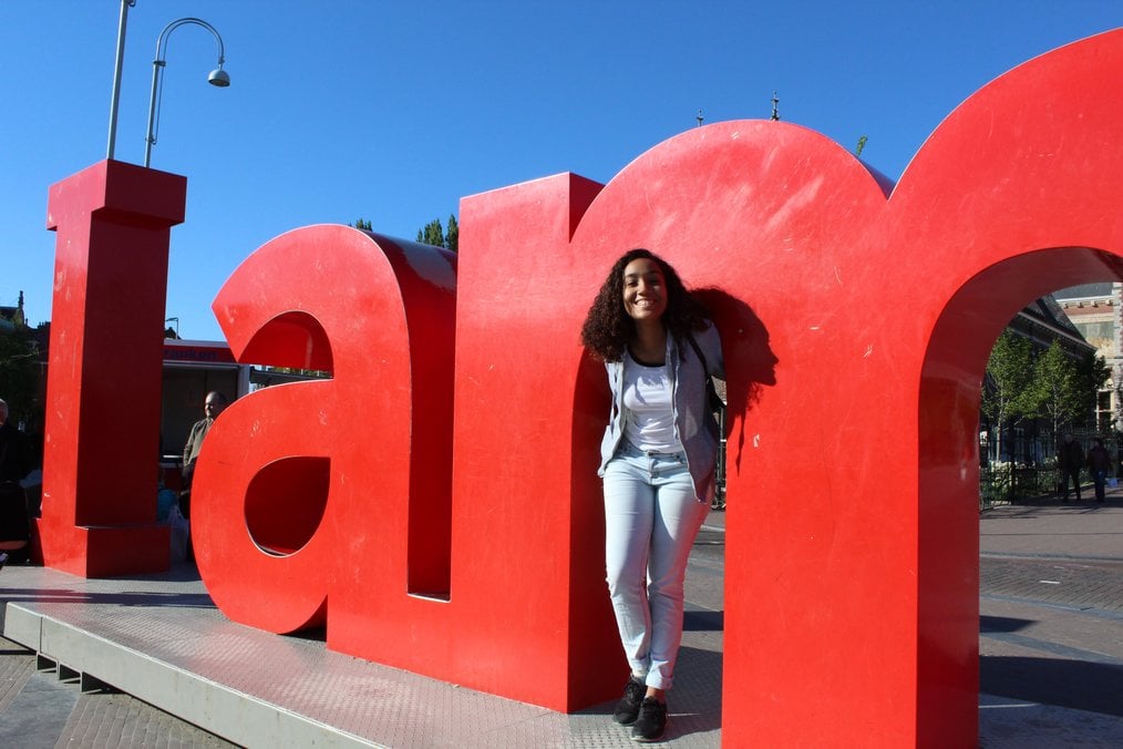9 lecciones de vida importantes que aprendí estudiando en el extranjero como LGBT