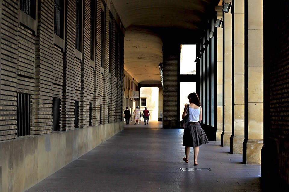 Las 5 mejores ciudades para obtener su certificación TEFL en España