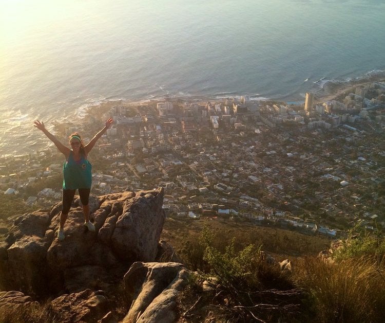 Como seu estágio no exterior difere da internação em seu país de origem