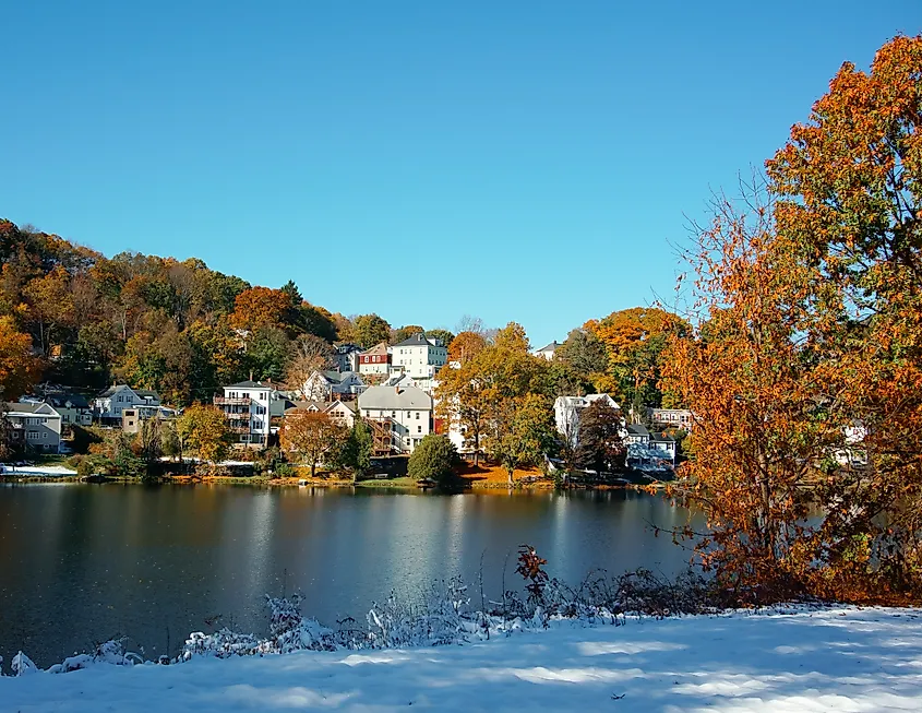 Les lacs les plus infestés de serpents dans le Massachusetts