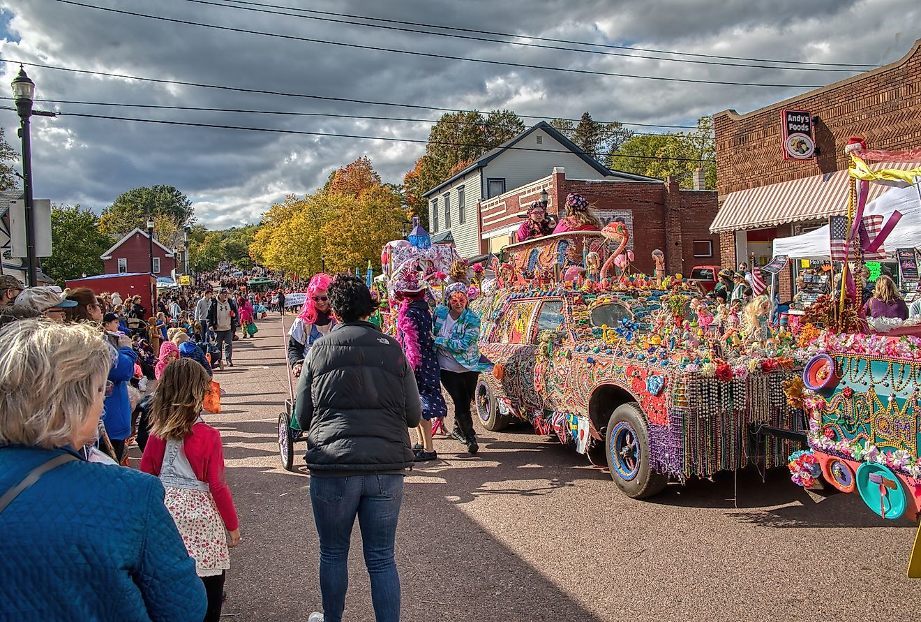 Essas 9 cidades de Wisconsin têm os festivais mais únicos