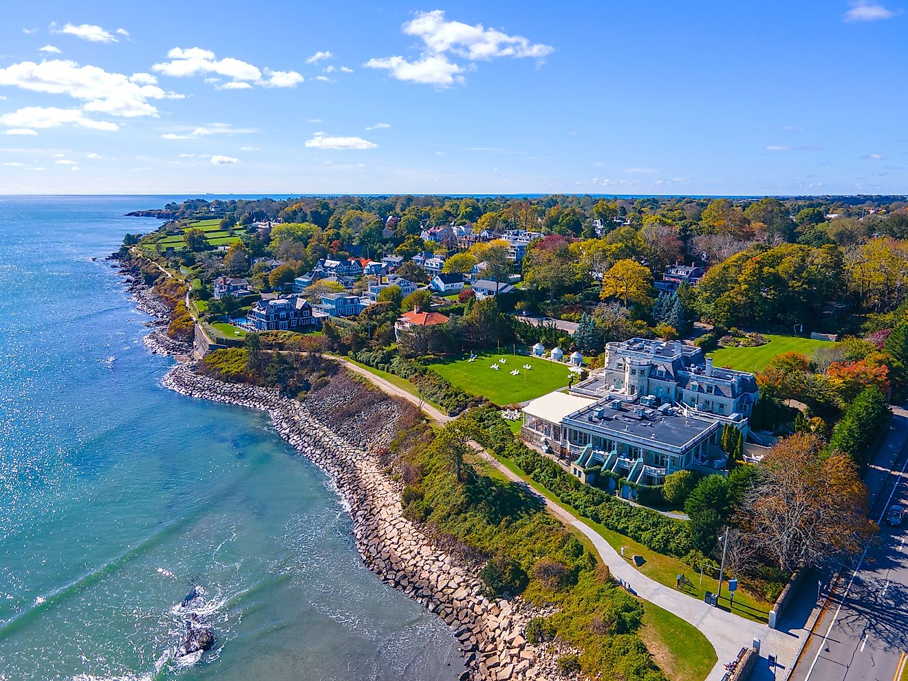 6 encantadoras comunidades de Rhode Island para retirarse alrededor de Providence