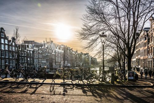 Viagens aconselham o clima em Amsterdã em fevereiro