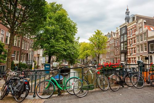 Viaggia per il tempo ad Amsterdam ad aprile