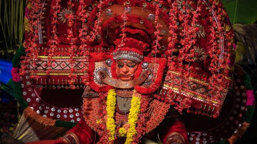 InspirationWeird World Fashion: Around the World in 20 costumi