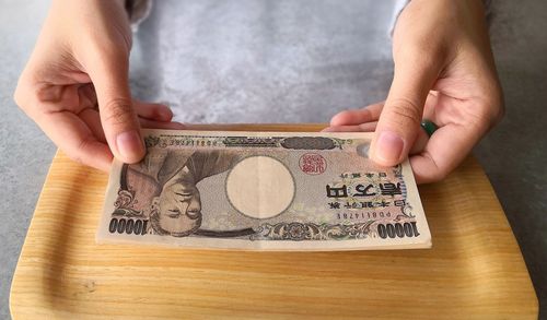 Travel Tipshow per trasportare contanti all'estero