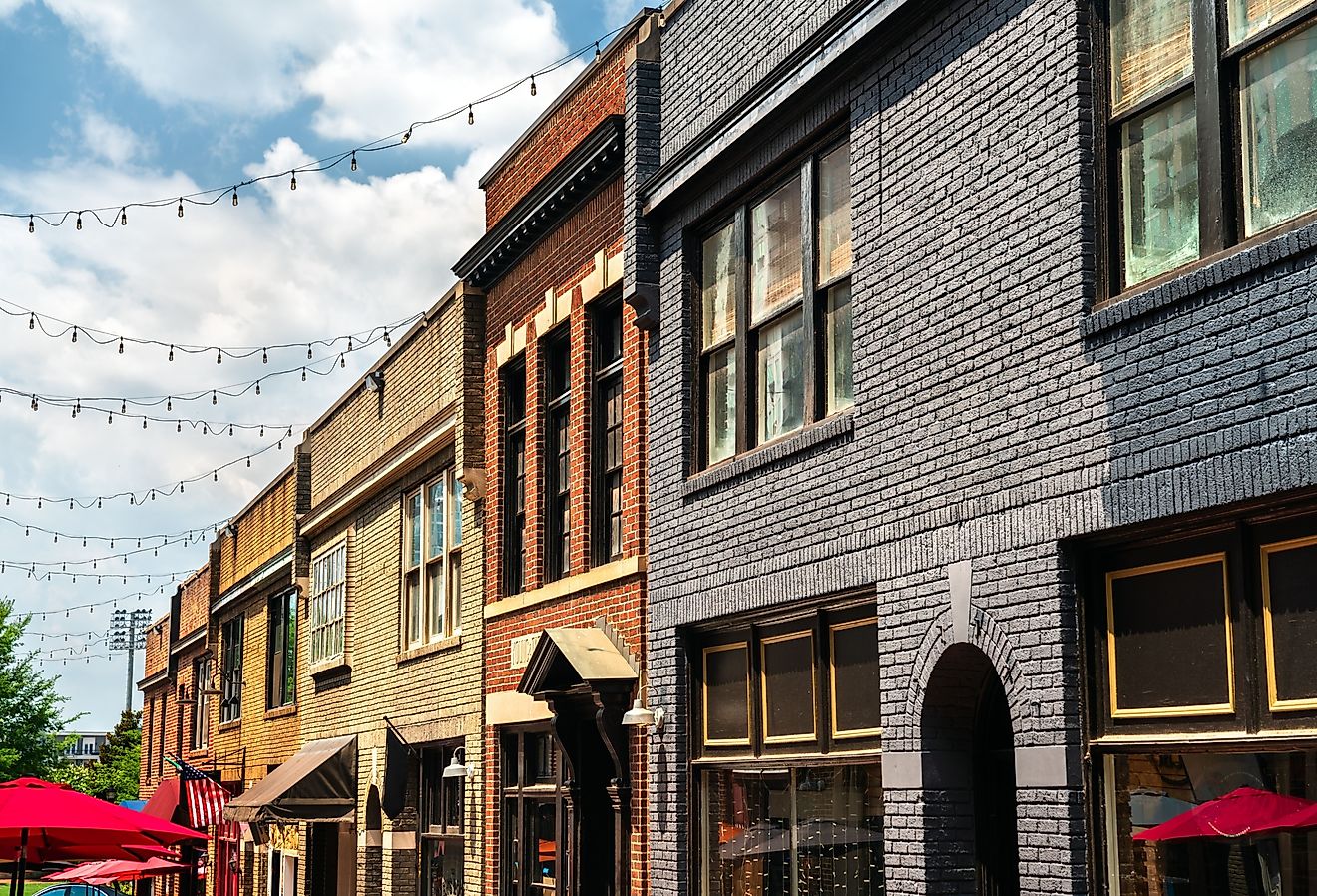 Os 8 melhores bairros de Charlotte para ligar para casa em 2025