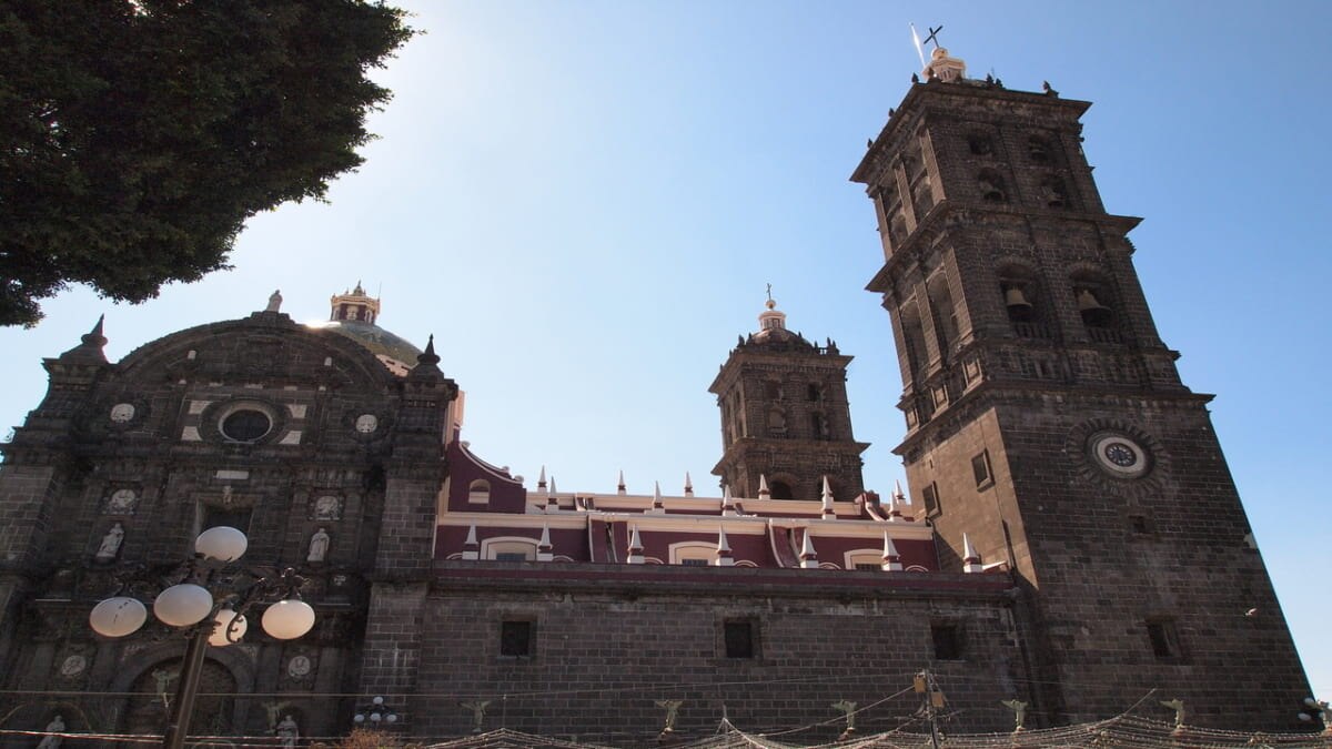 6 points de tourisme recommandés à Puebla, Mexique: la ville de nourriture gastronomique et de poterie