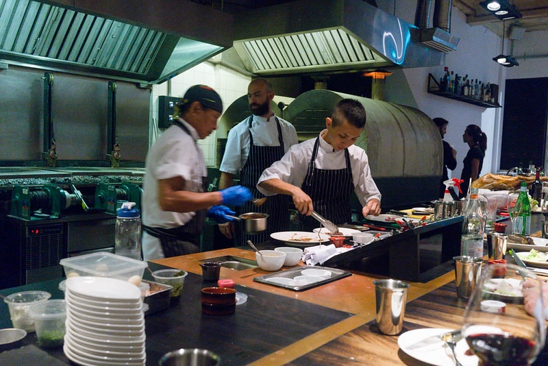 Coma o seu caminho através desses 6 restaurantes obrigatórios em Cingapura