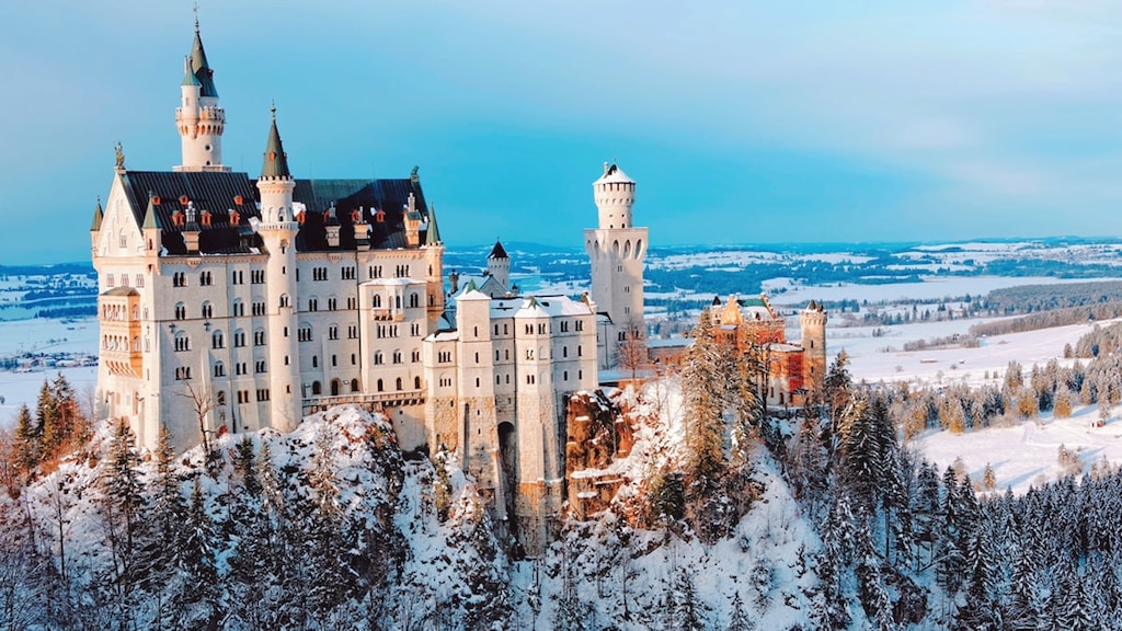 Voici les vrais châteaux qui ont inspiré Disney Princess Castles! 5 châteaux incontournables du monde