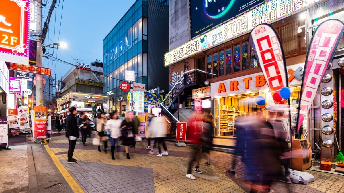 Un lugar de juego para los jóvenes: explorar Hongdae en Seúl
