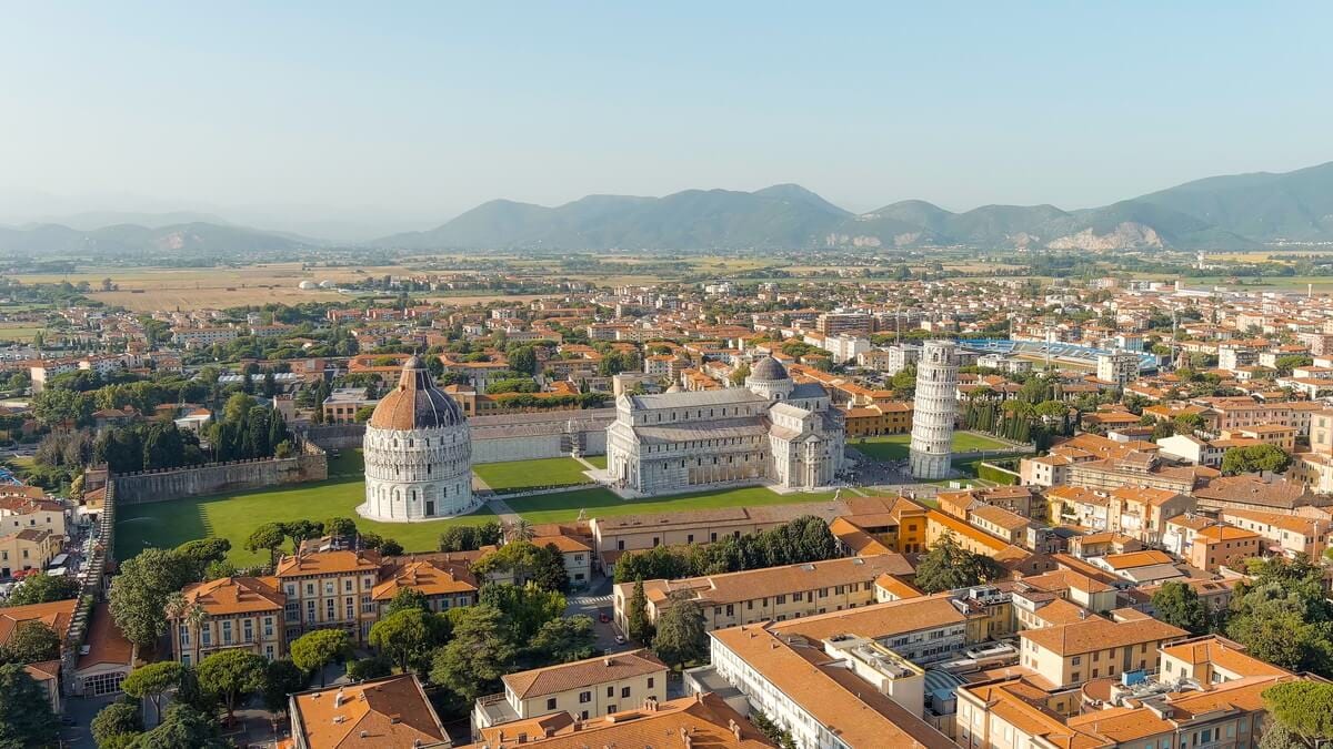 Top 10 des attractions et des sites du patrimoine mondial pour rendre votre PISA à visiter inoubliable en Italie