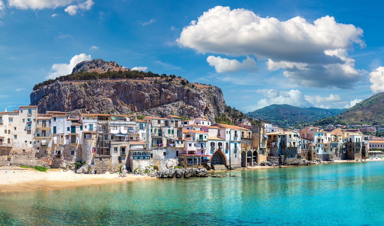 7 raisons de visiter la belle ville italienne de Cefalu, en Sicile