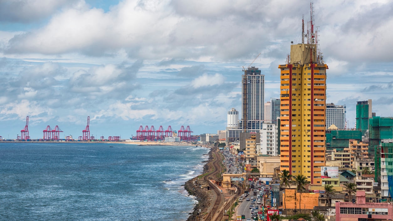 Colombo: la extensa ciudad oceánica de Sri Lanka que sirve como su centro de capital y comercial