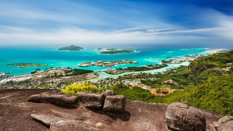 Pas seulement la mer, mais la nature et les villes sont également merveilleuses! 12 spots touristiques dans les Seychelles