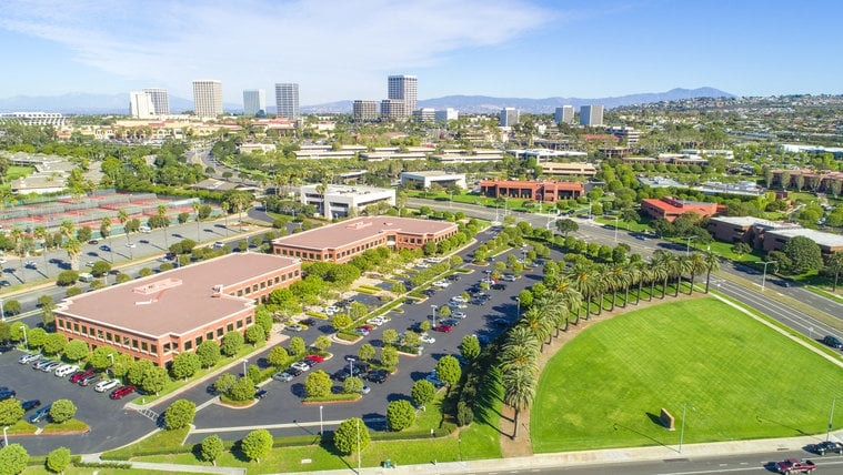 Trois employés dans le comté d'Orange que vous ne serez jamais fatigué d'explorer toute la journée!