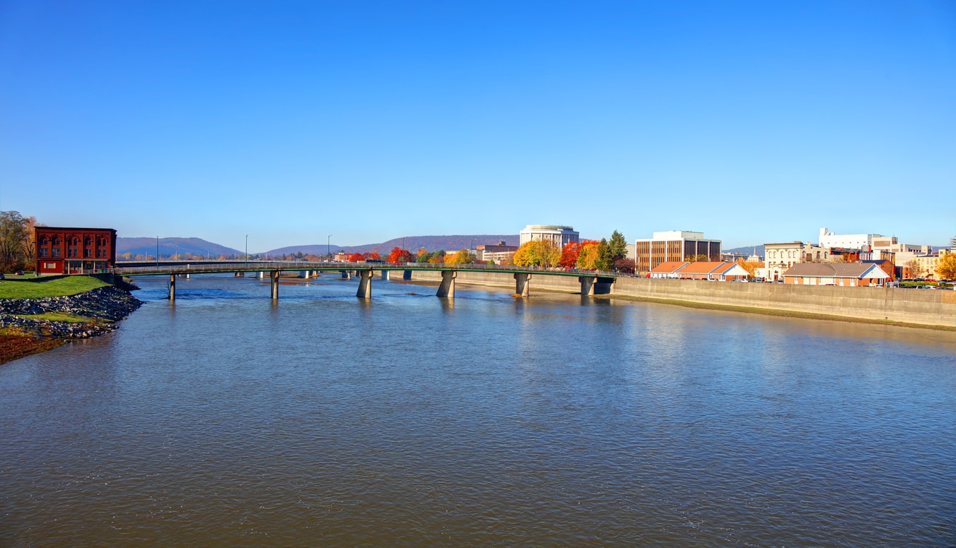 Elmira: petite ville avec de belles vues, une histoire littéraire et une aventure passionnante à dénicher dans les lacs Finger