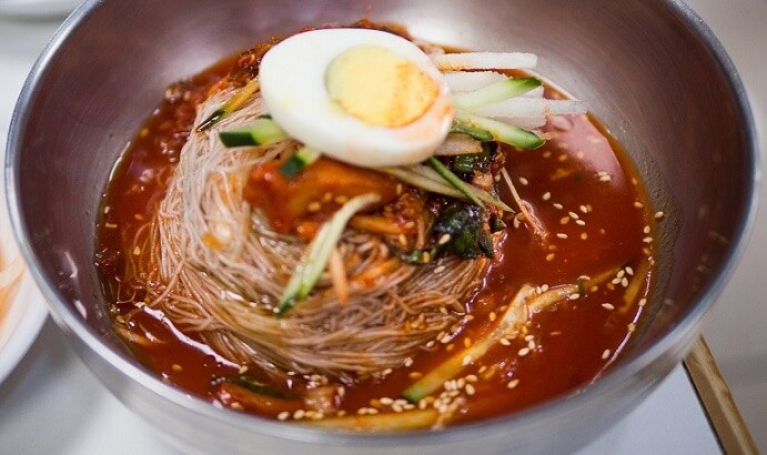 Apresentando pontos gourmet baratos e deliciosos na área de Dongdaemun!