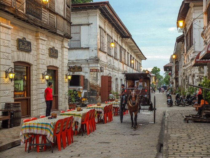 Les rues de l'ère coloniale espagnole qui restent aux Philippines! Site du patrimoine mondial «Vigan Historical City»