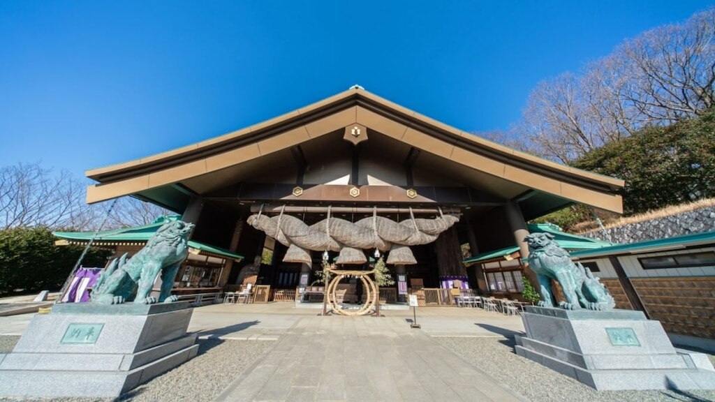 Voyons Hitachi-No-Kuni Izumo Taisha, l'un des sites spirituels les plus puissants d'Ibaraki! Célèbre pour avoir apporté des connexions romantiques