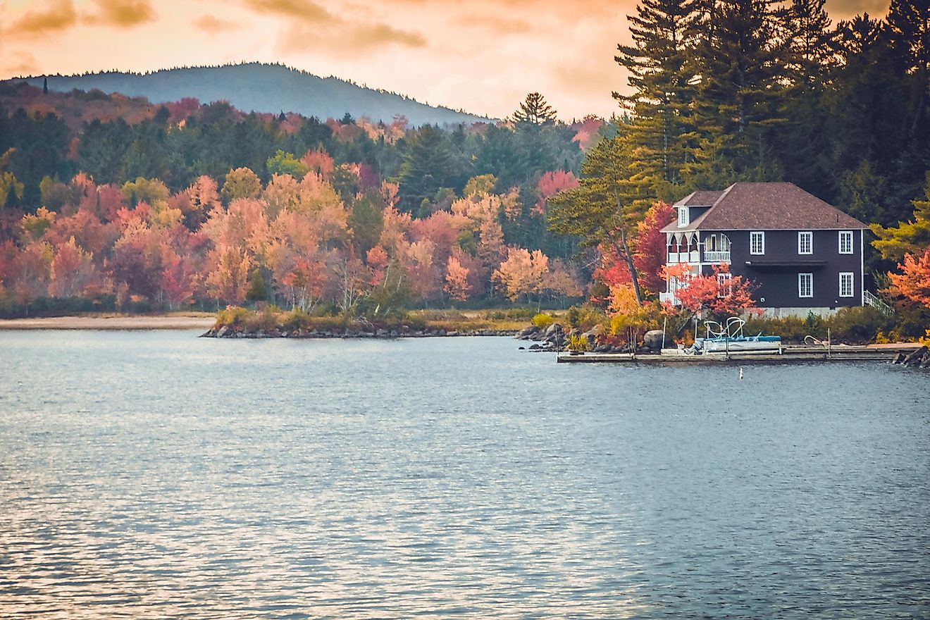 9 ciudades adirondack fuera de la red para visitar en 2025